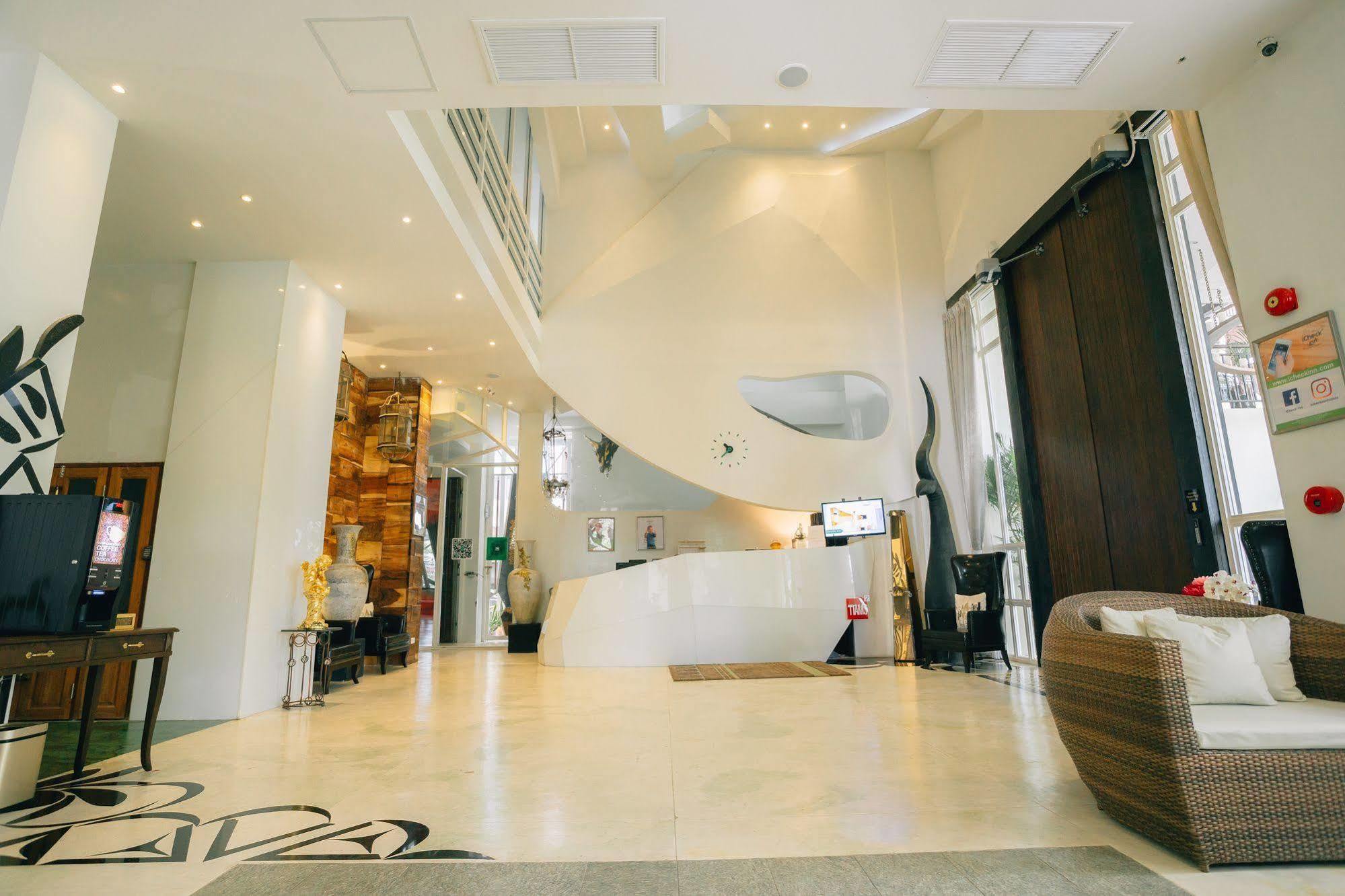 Icheck Inn Trams Square צ'יאנג מאי מראה חיצוני תמונה